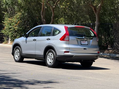 Used 2015 Honda CR-V LX image 3