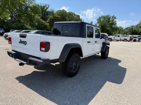 Used 2025 Jeep Gladiator Sport AWD/4WD image 33