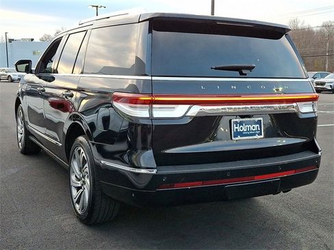 Used 2023 Lincoln Navigator Reserve image 5