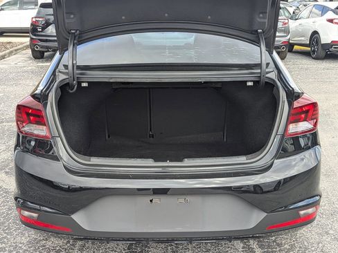Used 2019 Hyundai Elantra SE image 8