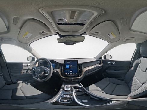 Certified 2026 Volvo XC60 B5 Plus AWD/4WD image 9