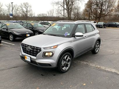 Used 2025 Hyundai Venue SEL
