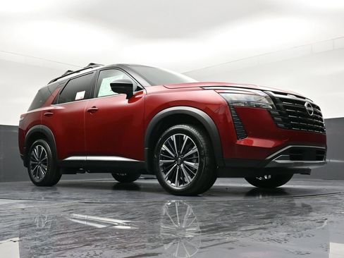 New 2026 Nissan Pathfinder Platinum image 33