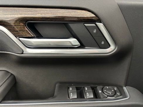 New 2026 GMC Sierra 1500 Elevation image 14