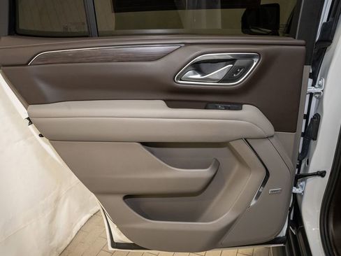 Used 2023 Chevrolet Tahoe LT w/ LT Signature Plus Package image 12