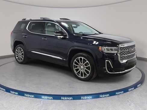 Used 2021 GMC Acadia Denali w/ Denali Technology Package AWD/4WD image 4