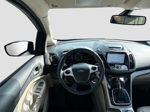 Used 2016 Ford C-MAX Energi SEL w/ Equipment Group 302A image 22