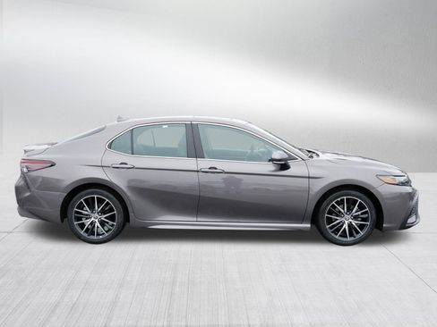 Certified 2023 Toyota Camry SE w/ Convenience Package image 8