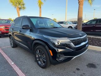 Used 2021 Kia Seltos S video 1