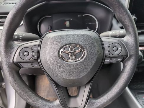 Used 2025 Toyota RAV4 LE image 15