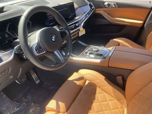 New 2026 BMW X5 xDrive40i w/ M Sport Package AWD/4WD image 18