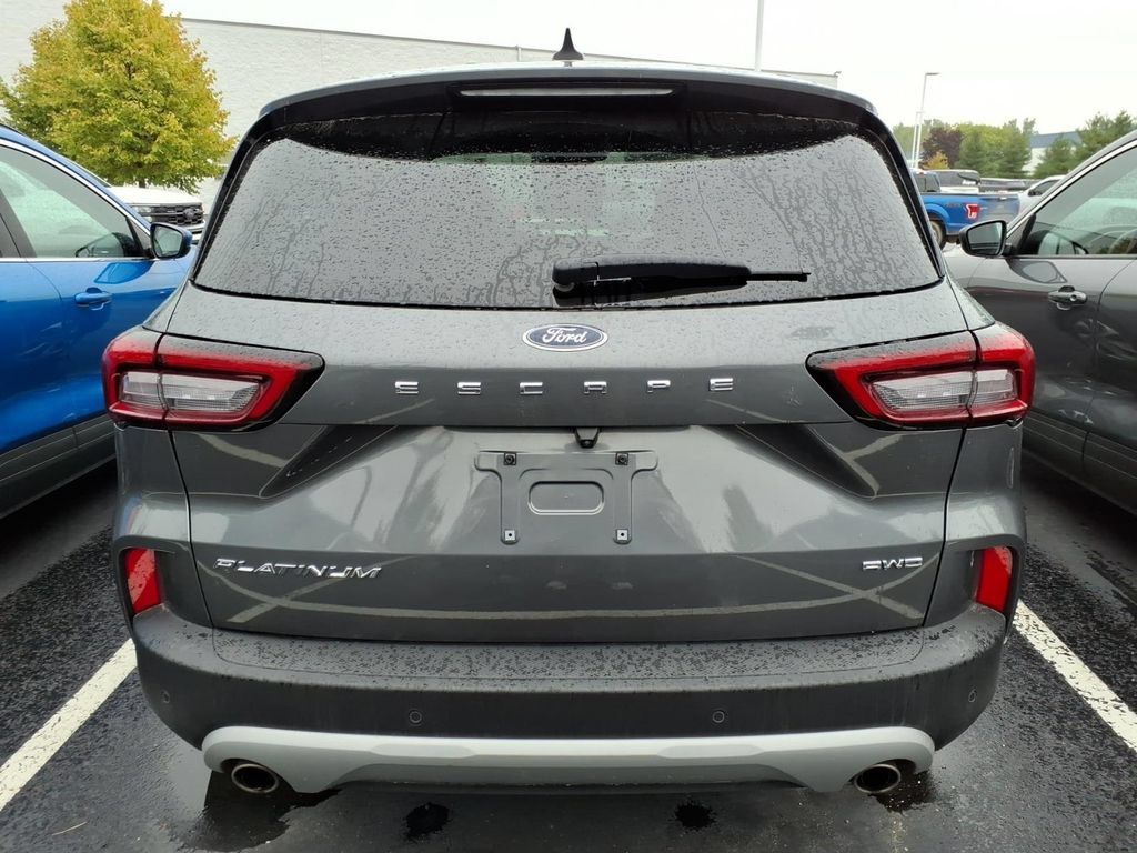 Used 2025 Ford Escape Platinum AWD/4WD image 5