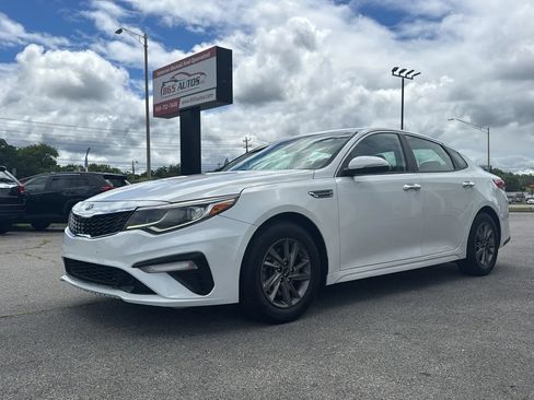 Used 2020 Kia Optima LX FWD image 1
