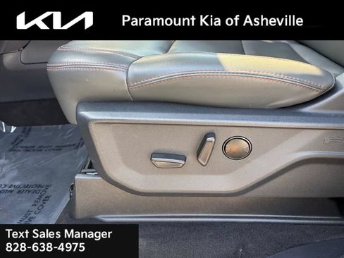 Used 2025 Ford Expedition Max Active RWD image 19