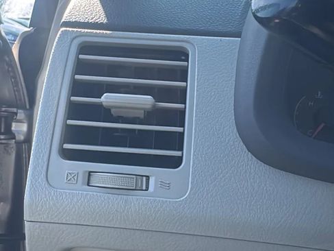 Used 2009 Toyota Corolla XLE image 12