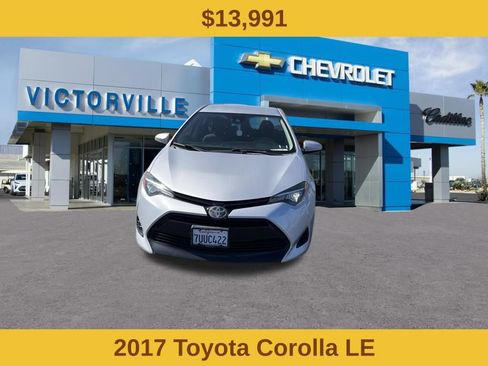 Used 2017 Toyota Corolla LE FWD image 2
