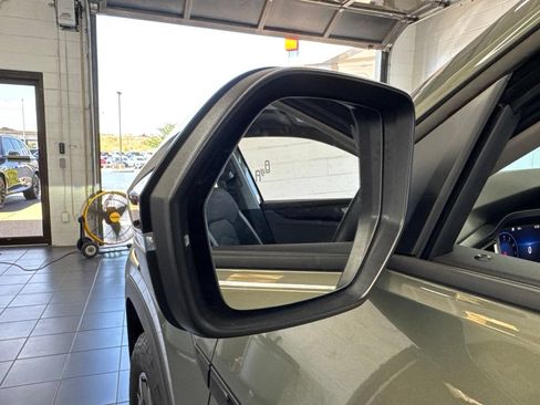 Used 2024 Volkswagen Atlas Peak Edition SE AWD/4WD image 14