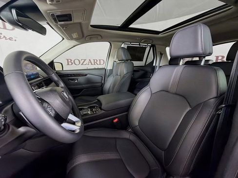Used 2025 Honda Pilot Touring image 25