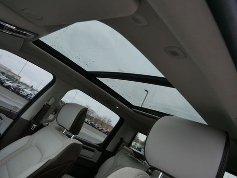 Used 2025 RAM 1500 Laramie image 20