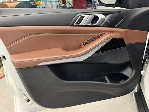 Used 2019 BMW X5 xDrive40i w/ Convenience Package image 13