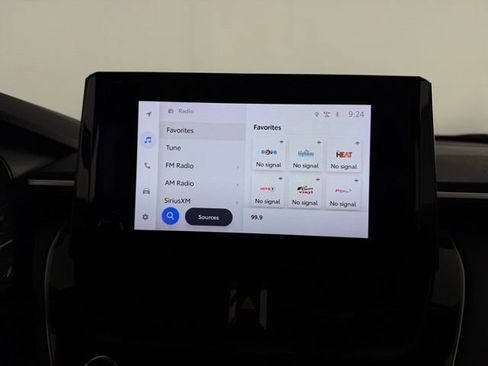 Used 2024 Toyota Corolla Cross LE image 21