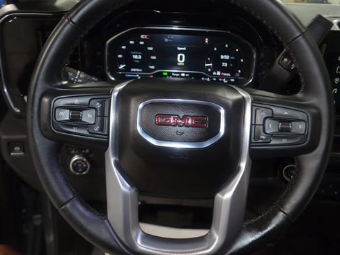 Used 2025 GMC Sierra 1500 SLT image 31