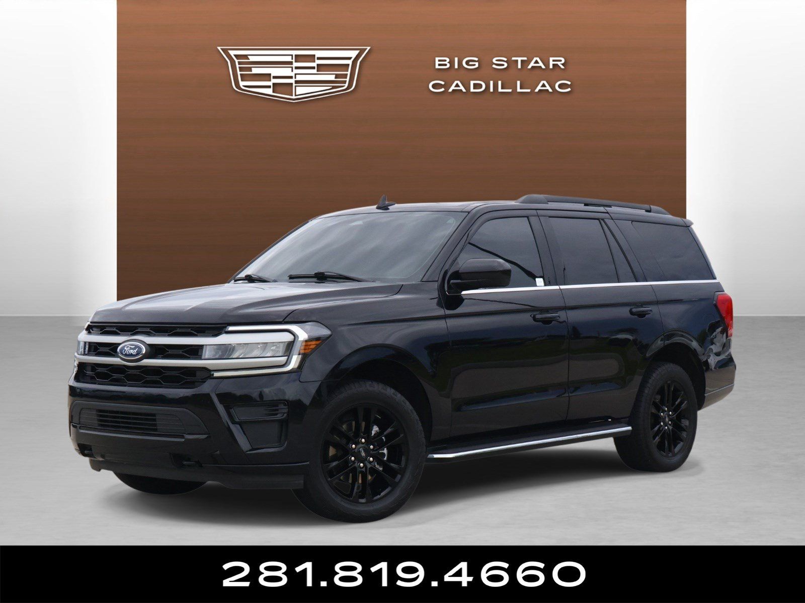 Used 2023 Ford Expedition XLT AWD/4WD image 1