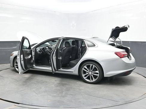 Used 2022 Chevrolet Malibu LT FWD image 49