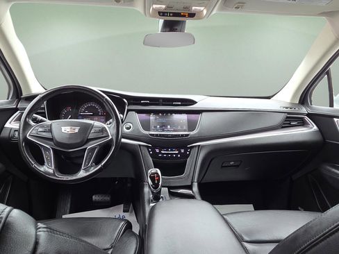 Used 2018 Cadillac XT5 Premium Luxury image 23