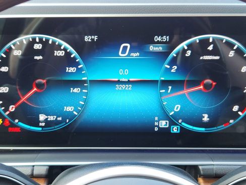 Used 2022 Mercedes-Benz GLE 350 4MATIC image 15