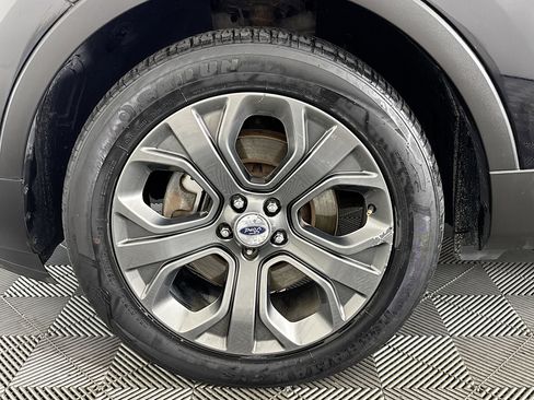 Used 2018 Ford Explorer Sport image 37