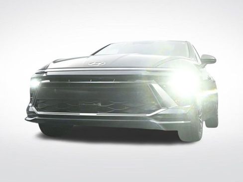 Used 2025 Hyundai Sonata SEL FWD image 30