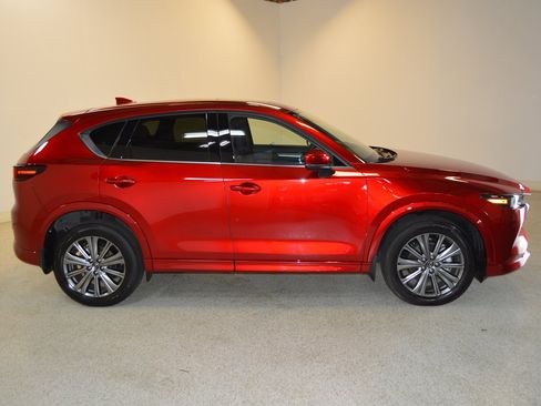 Used 2025 MAZDA CX-5 Signature AWD/4WD image 2