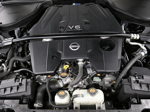Used 2025 Nissan Z Sport w/ Floor Mat Package RWD image 29
