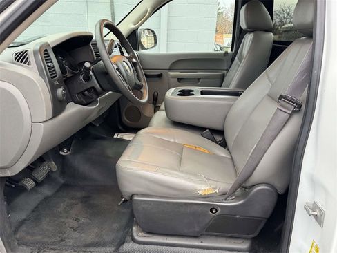 Used 2013 Chevrolet Silverado 1500 W/T image 17