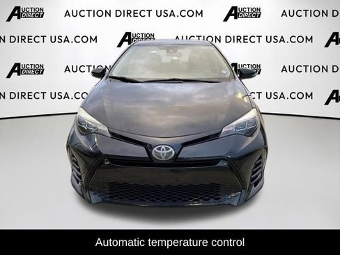 Used 2018 Toyota Corolla SE image 2