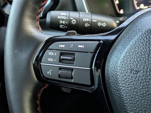 Used 2025 Honda Pilot Black Edition image 28