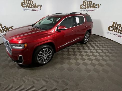 Certified 2023 GMC Acadia Denali w/ Denali Ultimate Package AWD/4WD image 4