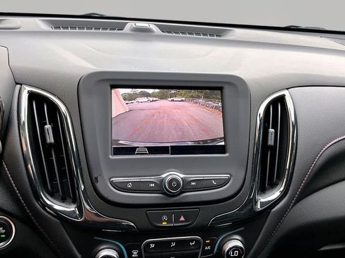 Used 2023 Chevrolet Equinox RS FWD image 27