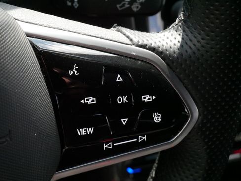 Certified 2023 Volkswagen Tiguan SEL R-Line AWD/4WD image 25
