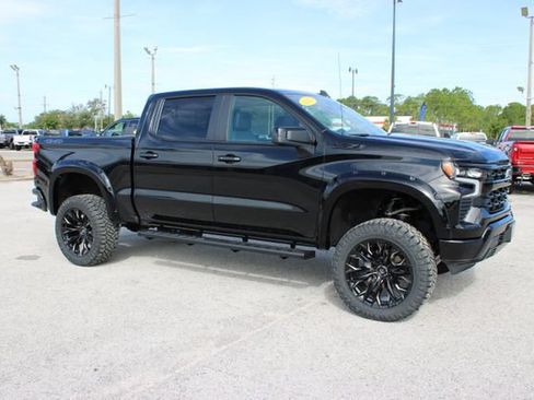 Used 2025 Chevrolet Silverado 1500 RST w/ Dark Appearance Package AWD/4WD image 14
