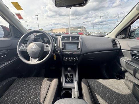 Used 2024 Mitsubishi Outlander Sport ES AWD/4WD image 22