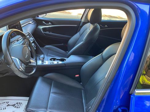 Used 2019 Genesis G70 2.0T Advanced RWD image 28
