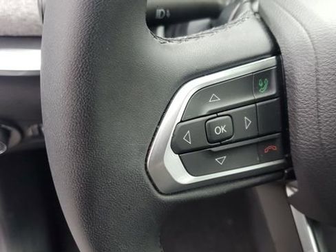 Certified 2024 Jeep Compass Latitude image 8