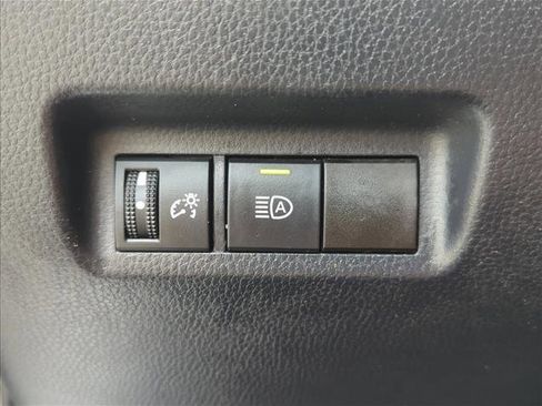 Used 2020 Toyota RAV4 LE image 22