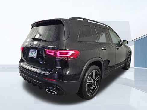 Used 2022 Mercedes-Benz GLB 250 4MATIC image 7