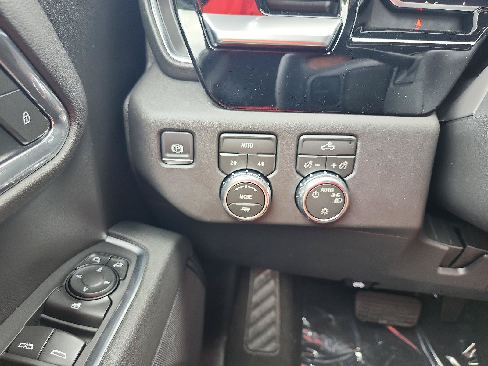New 2026 GMC Sierra 1500 SLE AWD/4WD image 18