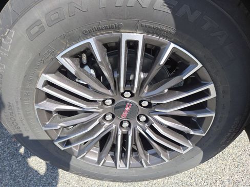 New 2026 GMC Yukon XL Elevation image 17