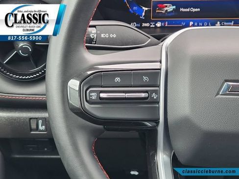 Used 2024 Chevrolet Colorado Z71 w/ Z71 Convenience Package 2 AWD/4WD image 27