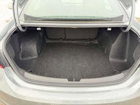 Used 2024 Chevrolet Malibu LT image 9